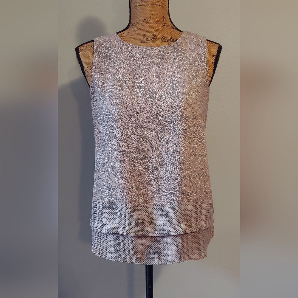 Rose & Olive Sleeveless Blouse Sz Small Dusty Rose w Light Pink & Gray Pattern
